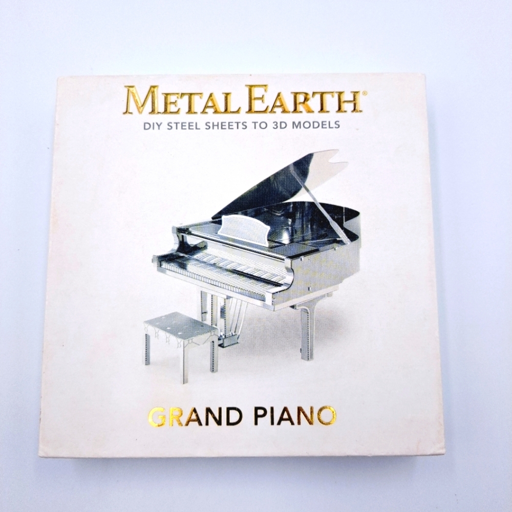 Metal Earth Grand Piano 3D Metal Model Kit